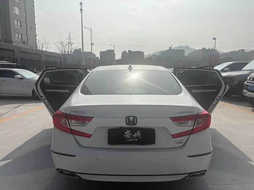 Honda Accord 2021 из CN, фото 5