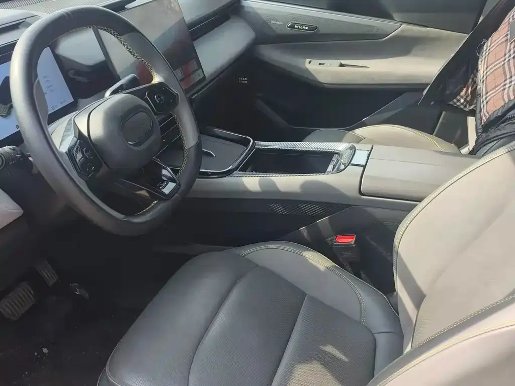 Lynk & Co 08 EM-P 2024 из CN, фото 8