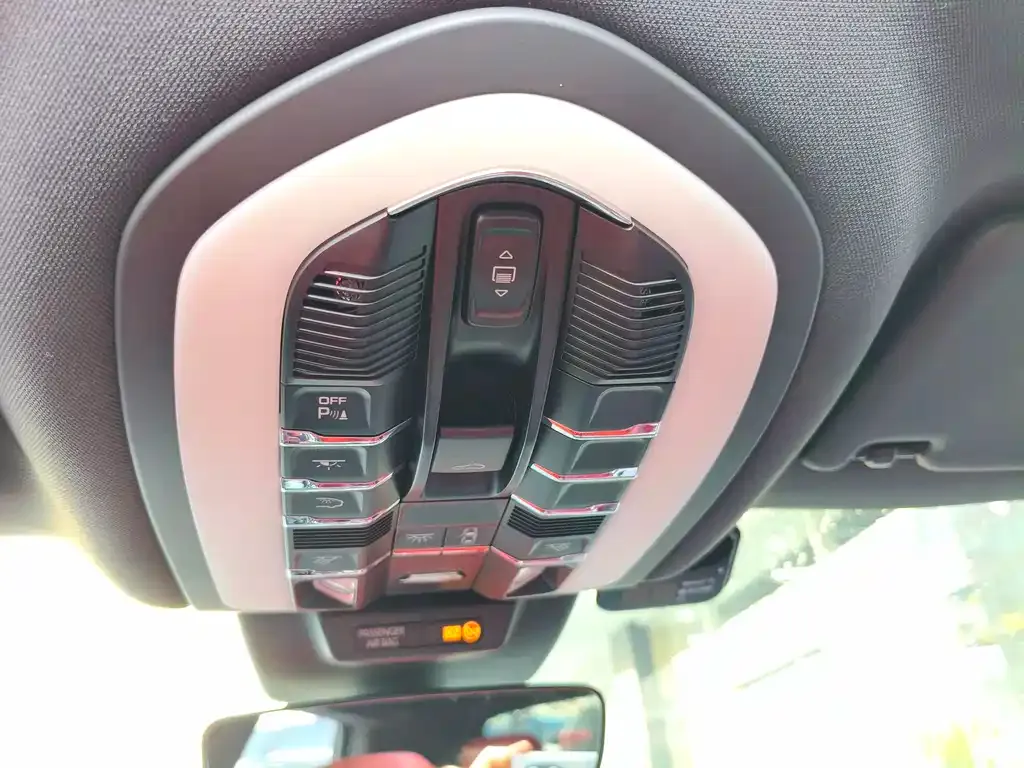 Porsche Macan 2023 из CN, фото 2