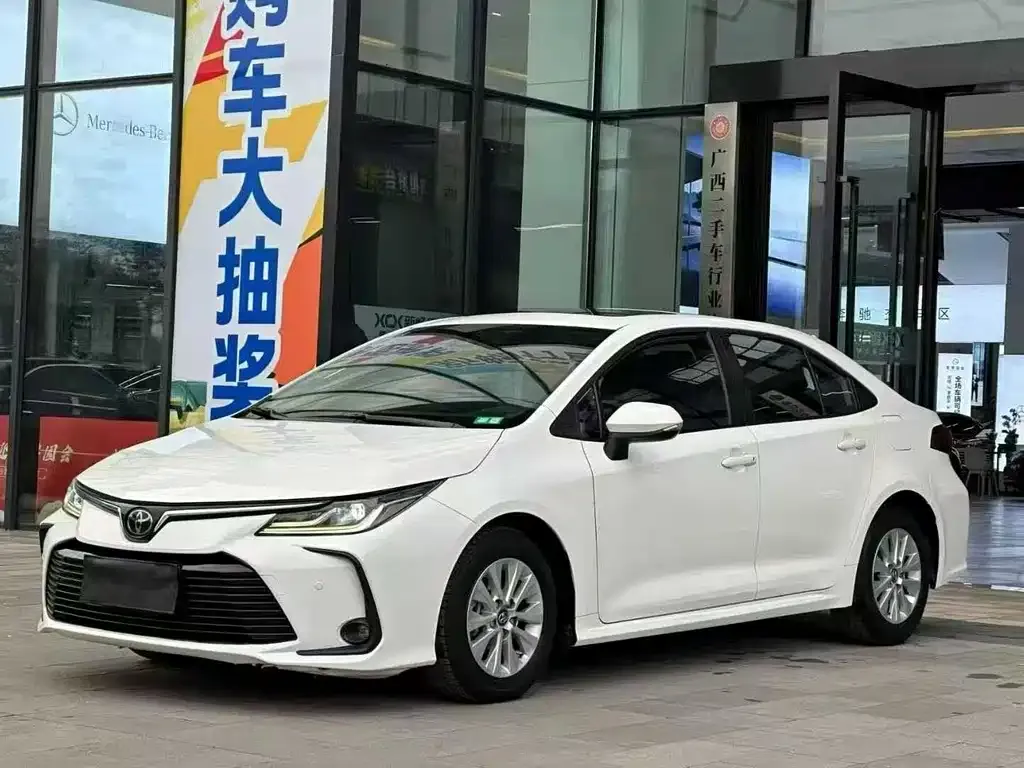 Toyota Corolla 2022 из CN, фото 2