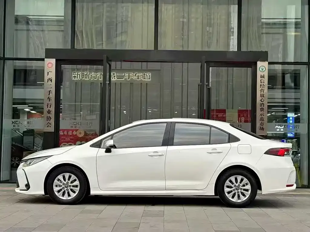 Toyota Corolla 2022 из CN, фото 9