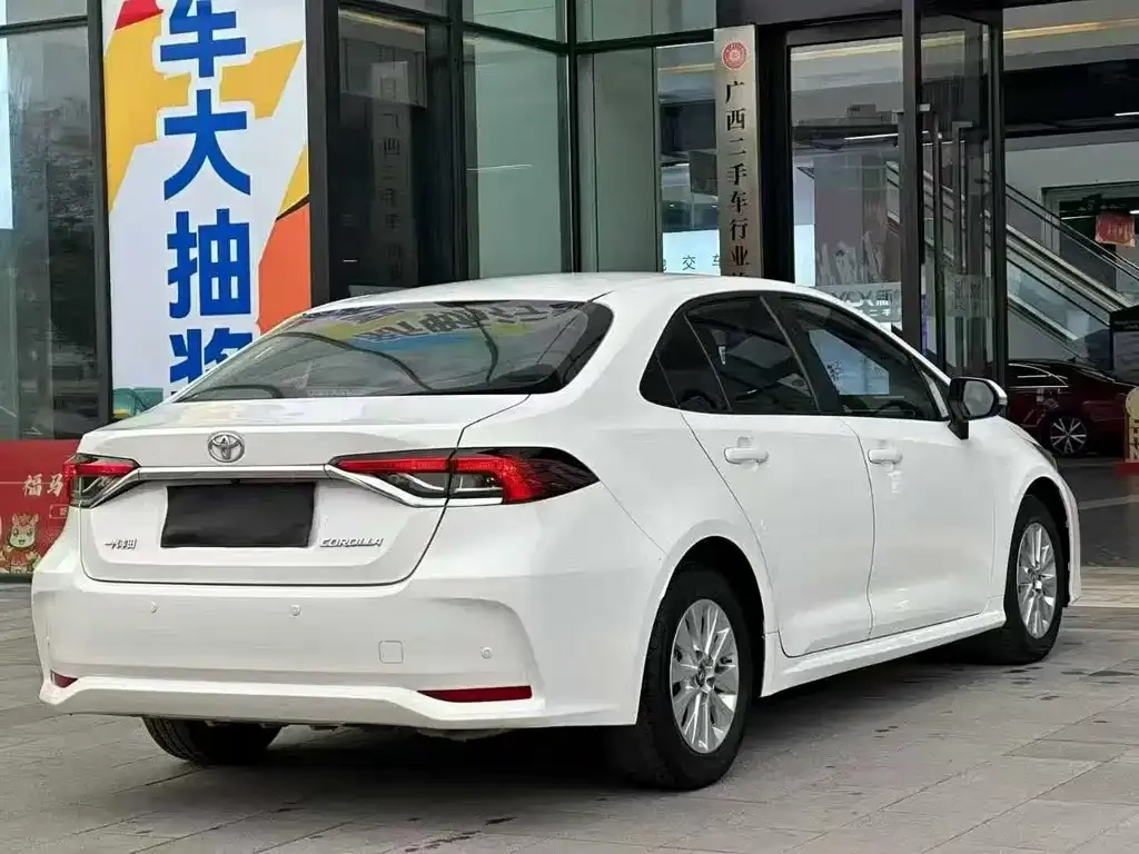 Toyota Corolla 2022 из CN, фото 5