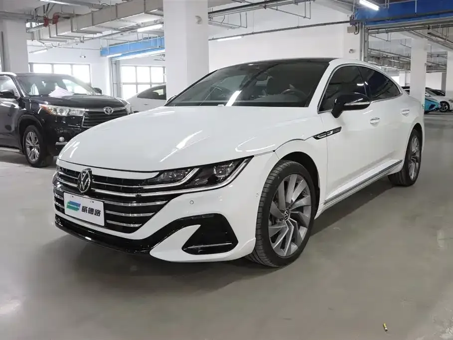 Volkswagen CC 2023 из CN, фото 1