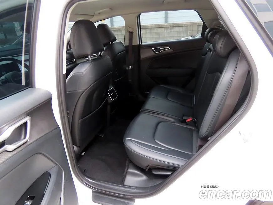 Kia Sportage — фото 6