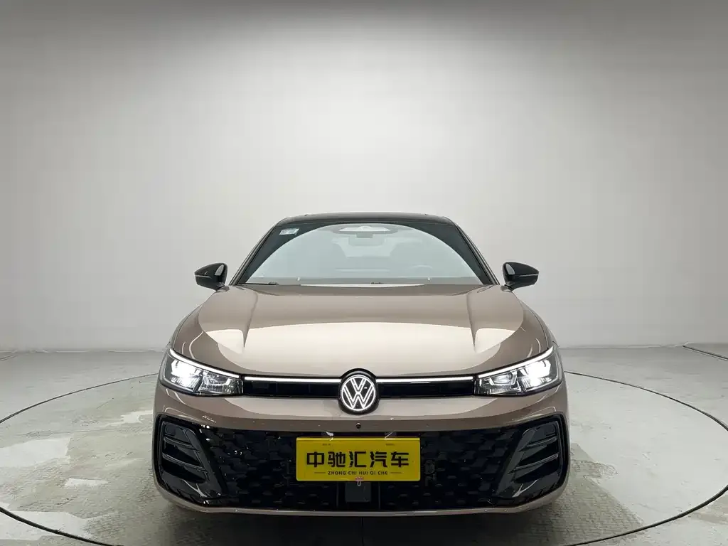 Volkswagen Passat 2024 из CN, фото 5