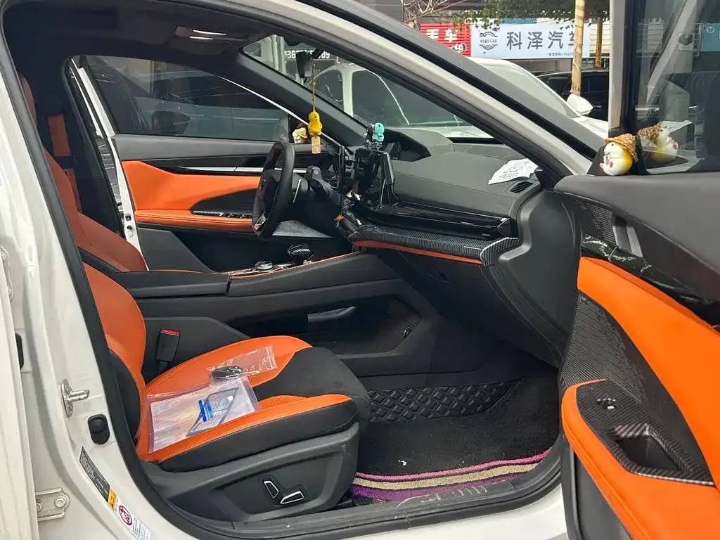 Changan UNI-V 2023 из CN, фото 8