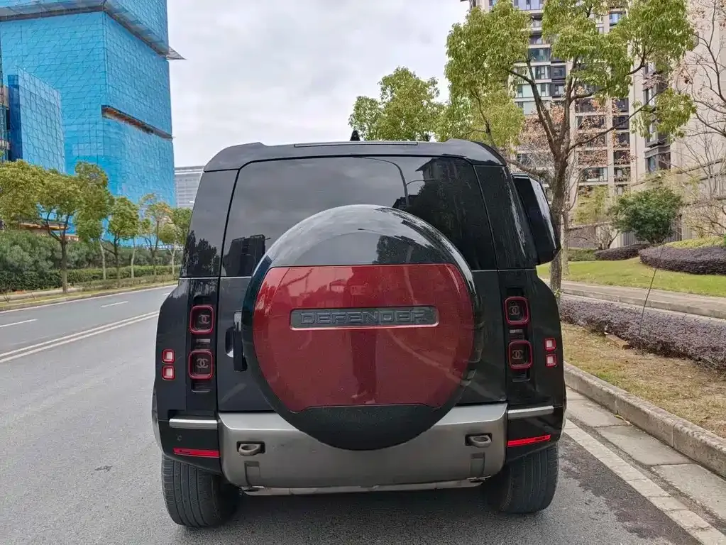 Land Rover Defender — фото 5