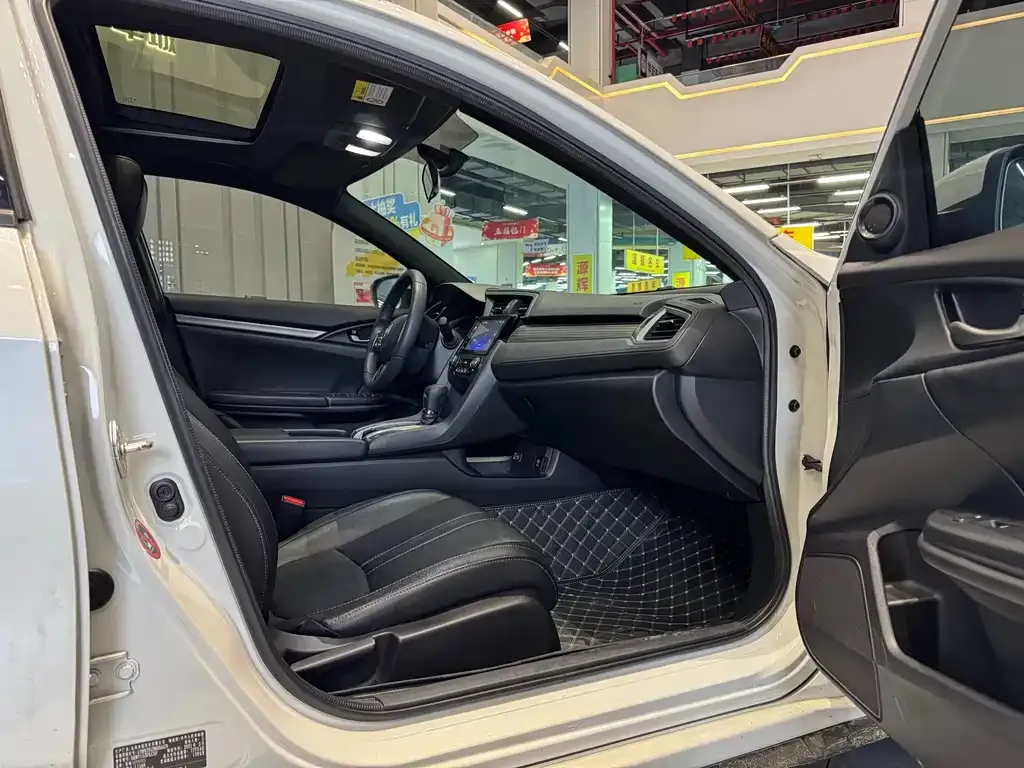 Honda Civic 2021 из CN, фото 8