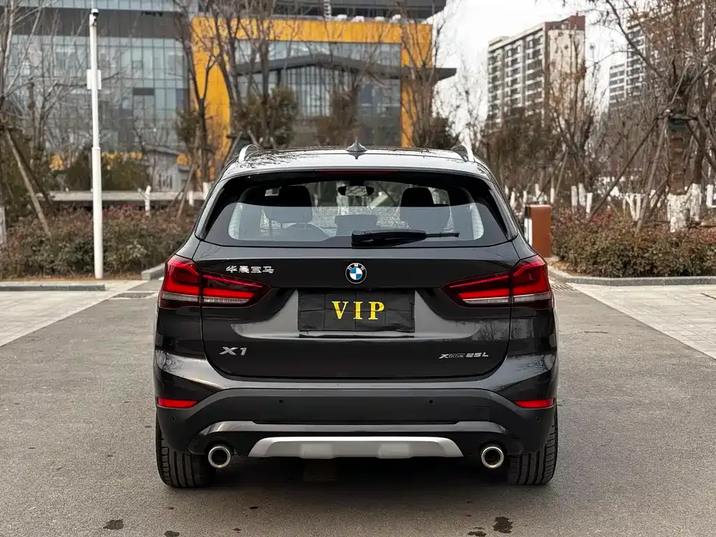 BMW X1 — фото 4
