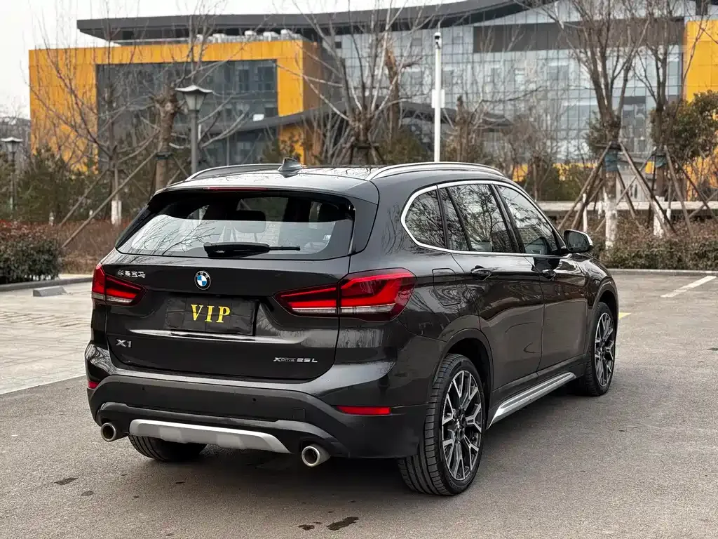 BMW X1 — фото 6