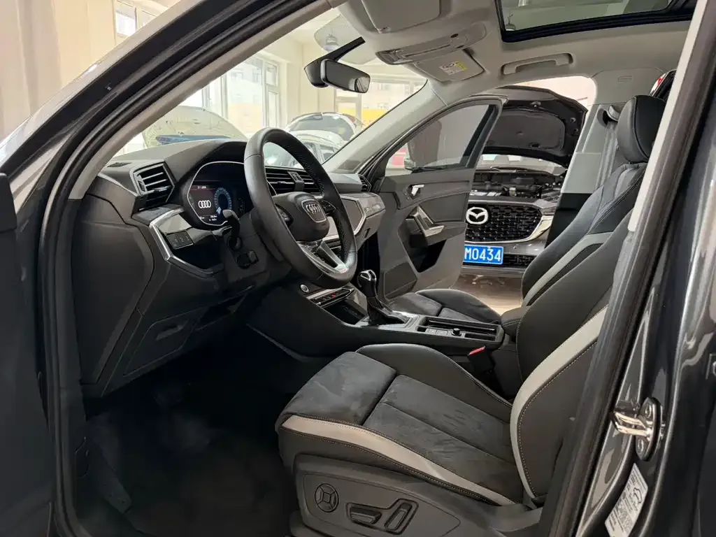 Audi Q3 2022 из CN, фото 8