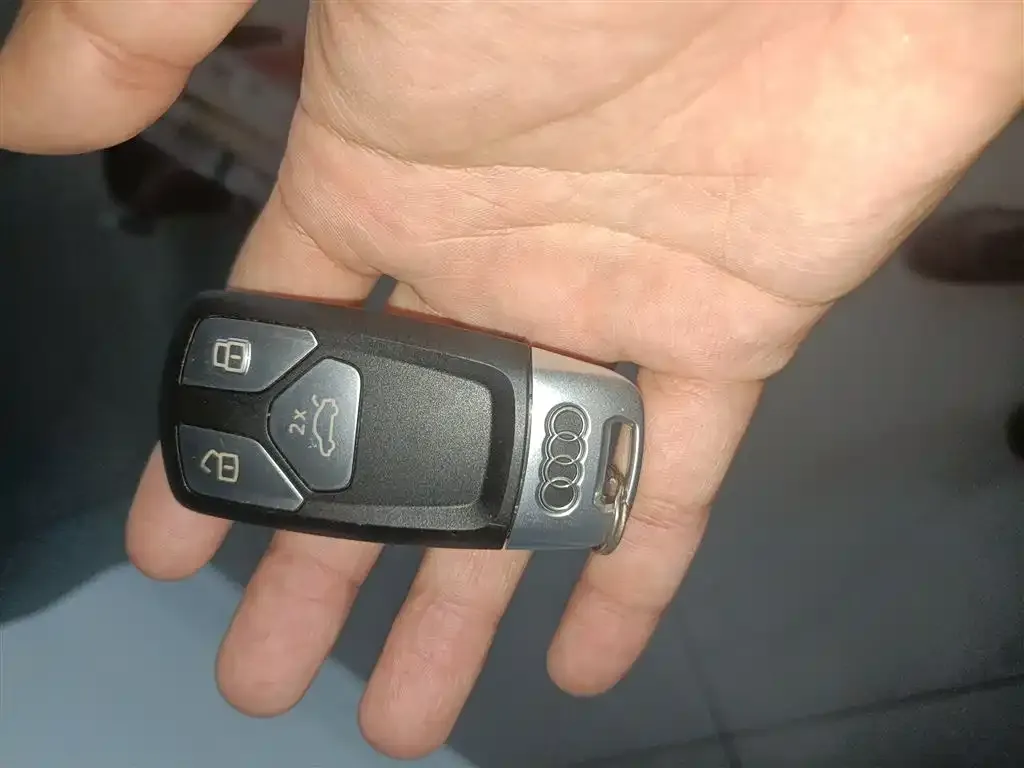 Audi Q5L 2021 из CN, фото 5