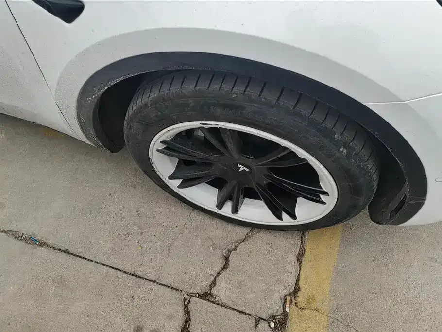 Tesla Model Y 2024 из CN, фото 6