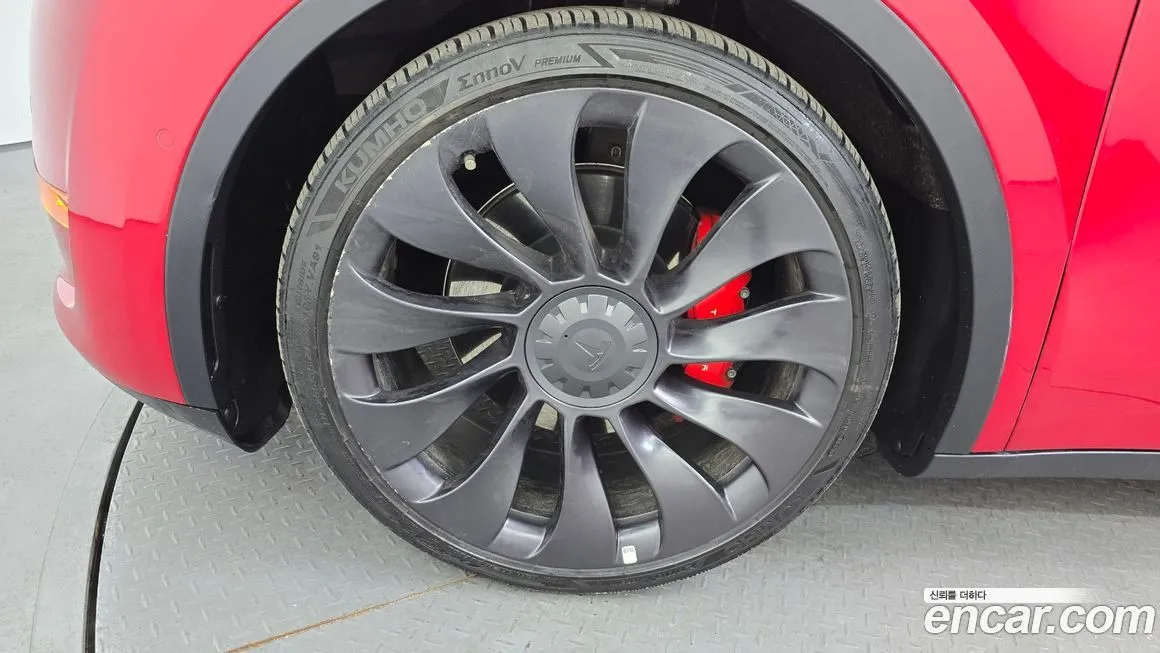 Tesla Model Y 2021 из KR, фото 10