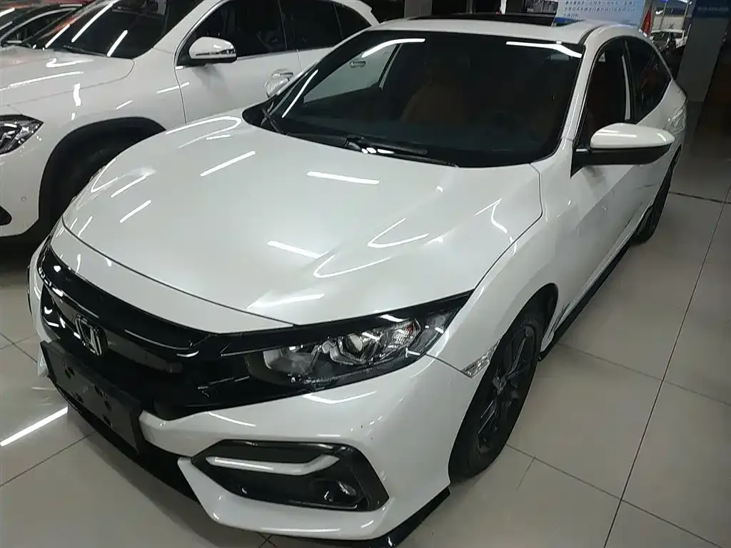 Honda Civic — фото 1