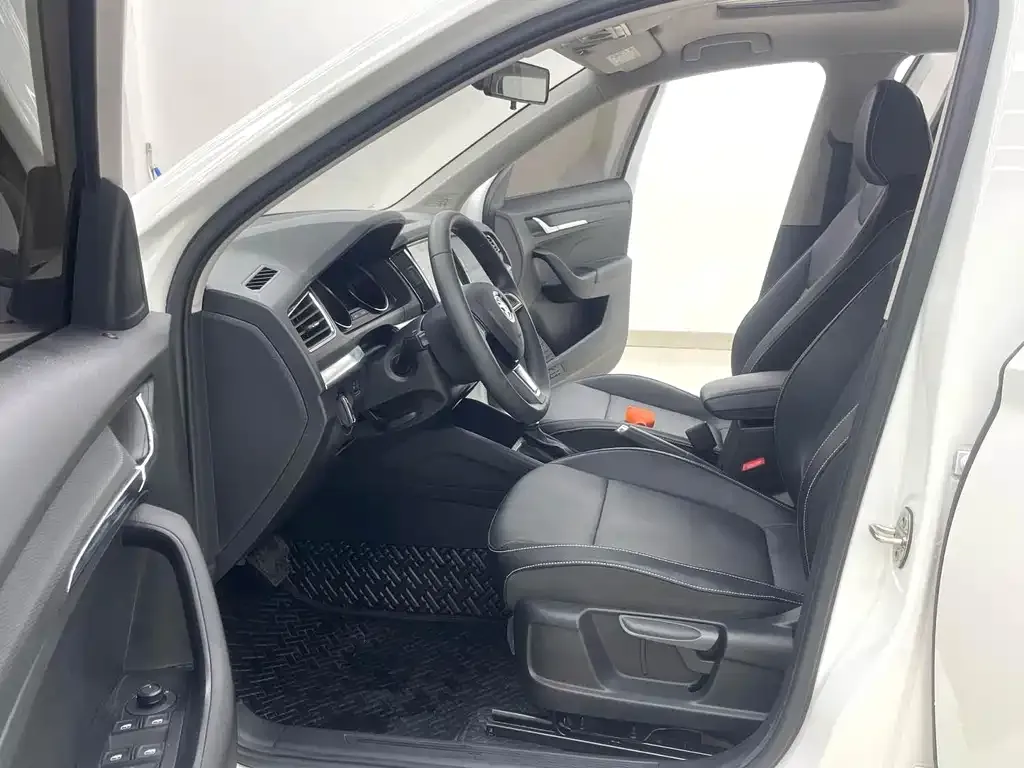 Skoda Kamiq 2021 из CN, фото 8