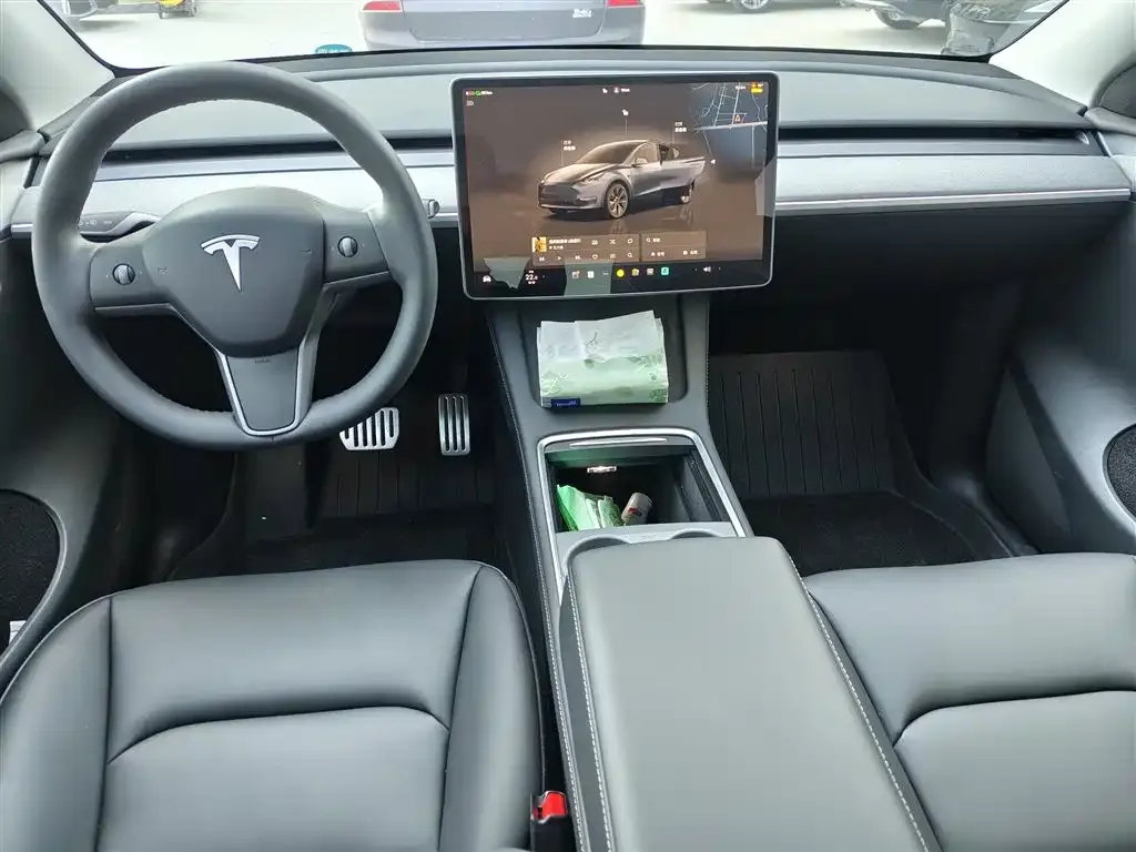 Tesla Model Y 2024 из CN, фото 2