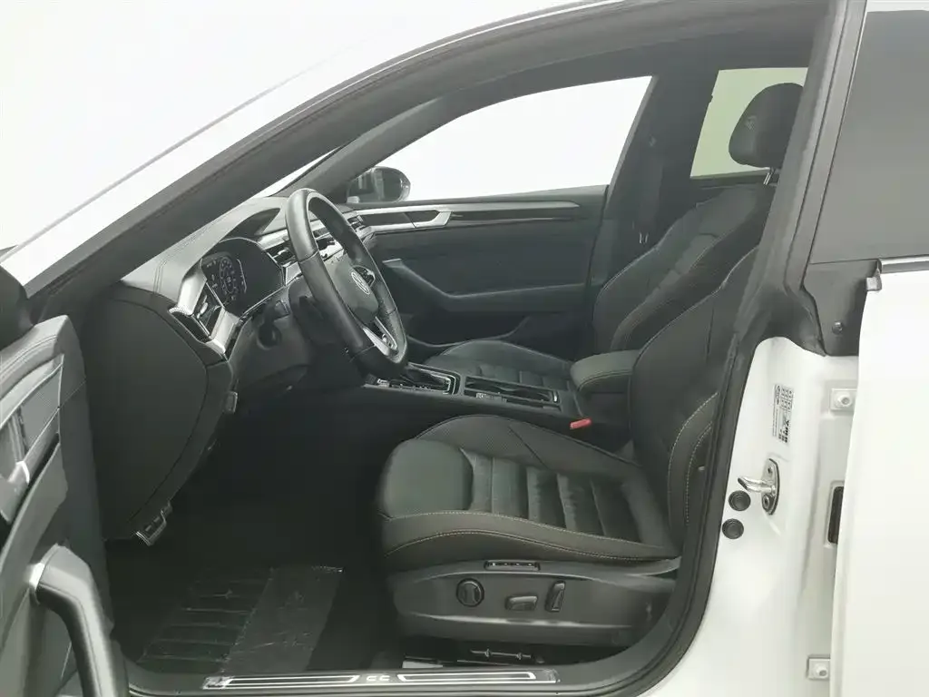 Volkswagen CC 2022 из CN, фото 6