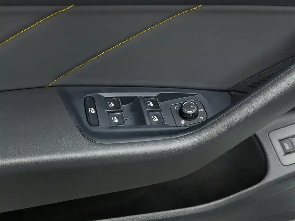 Volkswagen CC 2022 из CN, фото 9