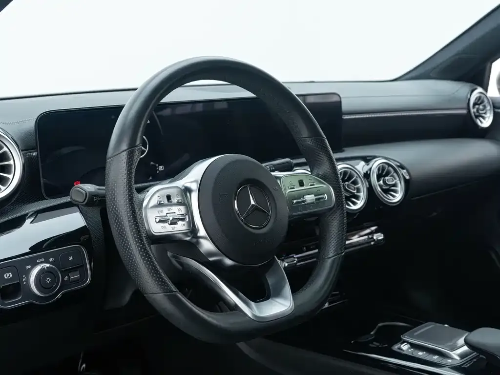 Mercedes-Benz A-Class 2022 из CN, фото 5