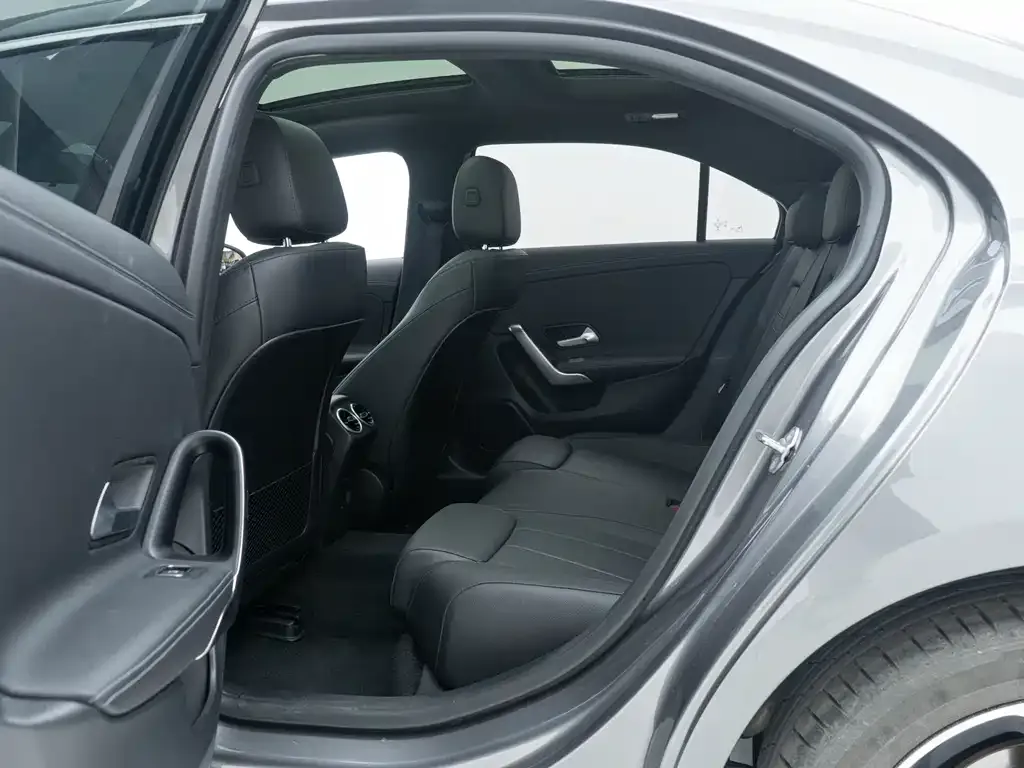 Mercedes-Benz A-Class 2022 из CN, фото 4