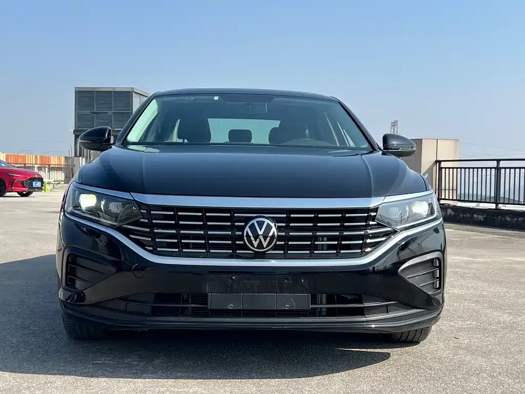 Volkswagen Passat 2023 из CN, фото 6