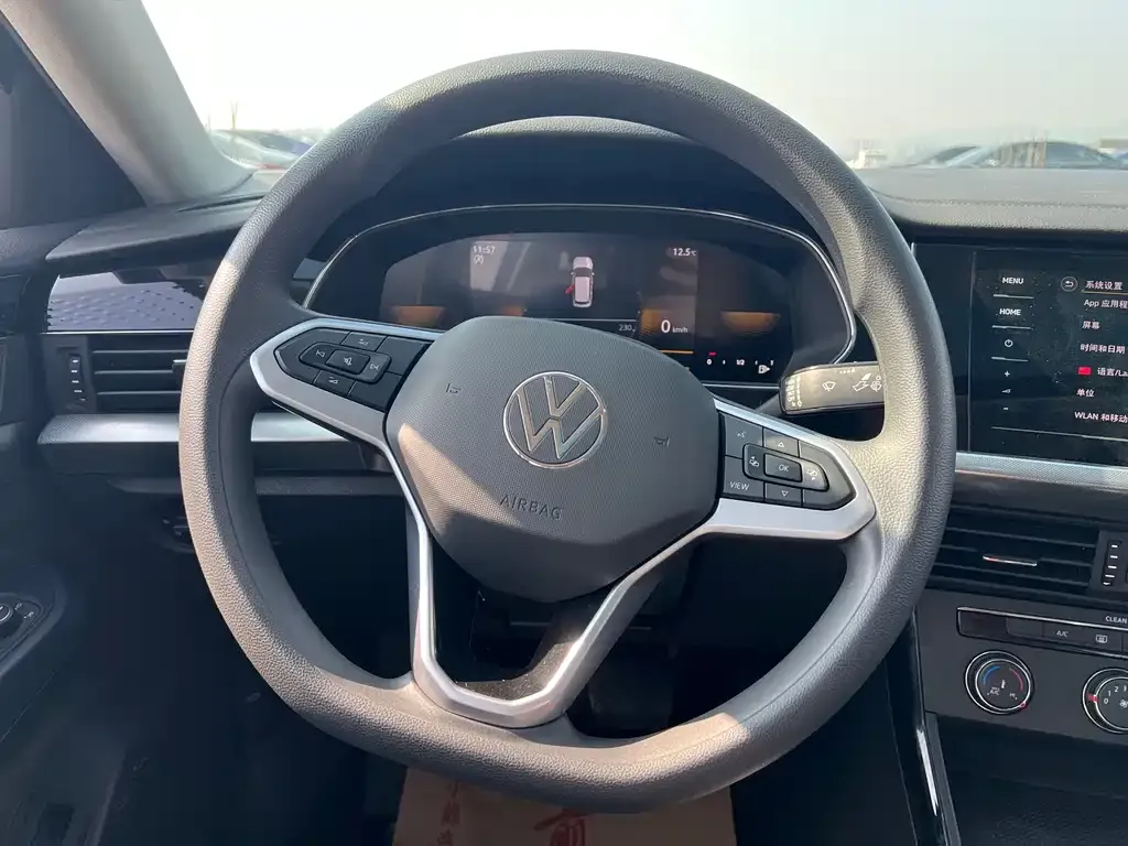Volkswagen Passat 2023 из CN, фото 5