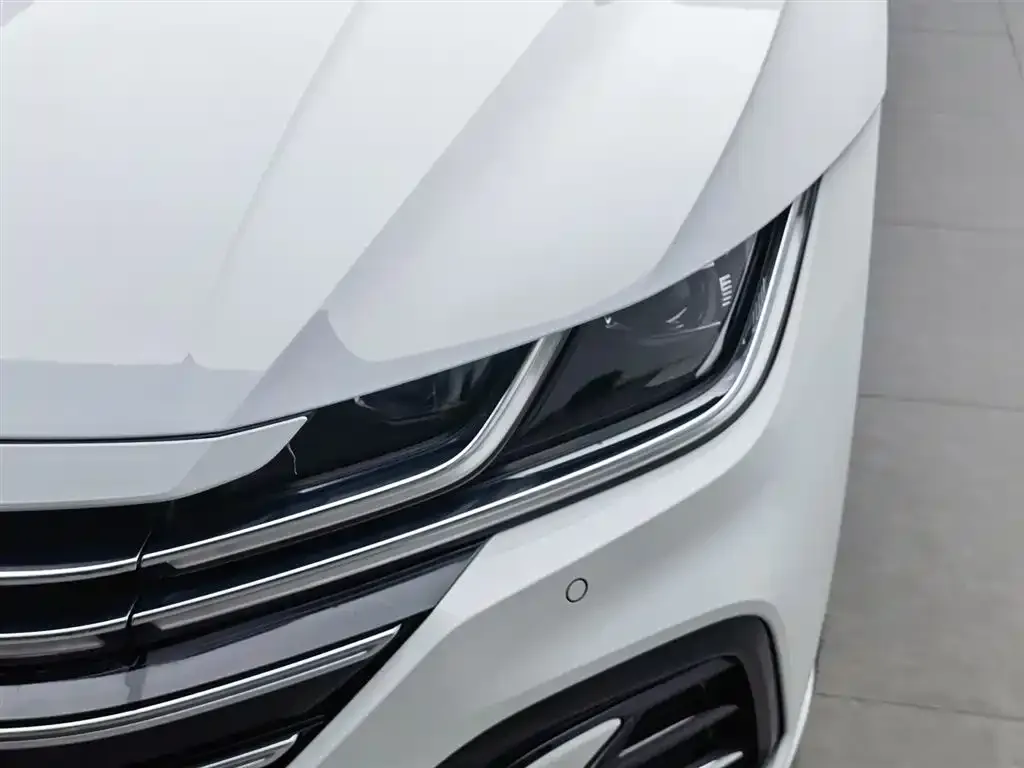 Volkswagen CC 2024 из CN, фото 2