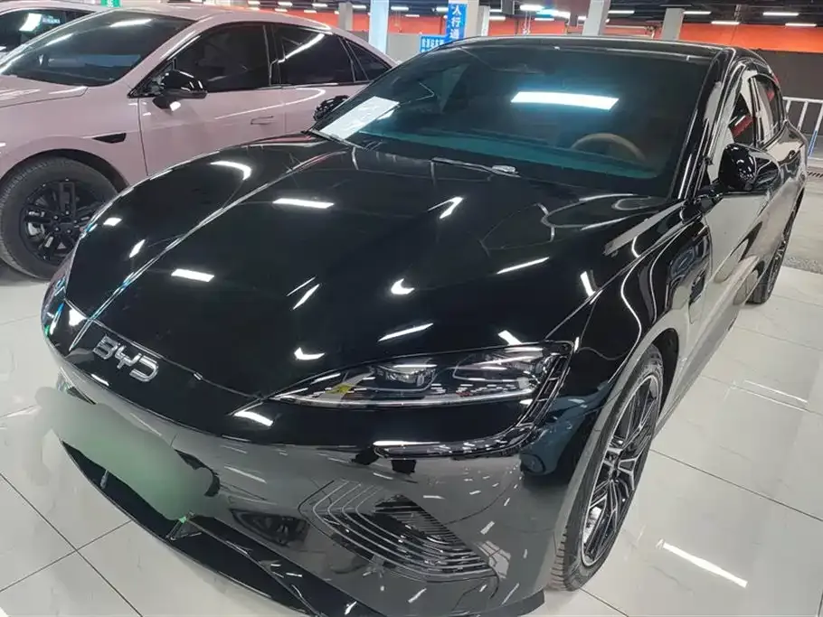 BYD Seal — фото 1