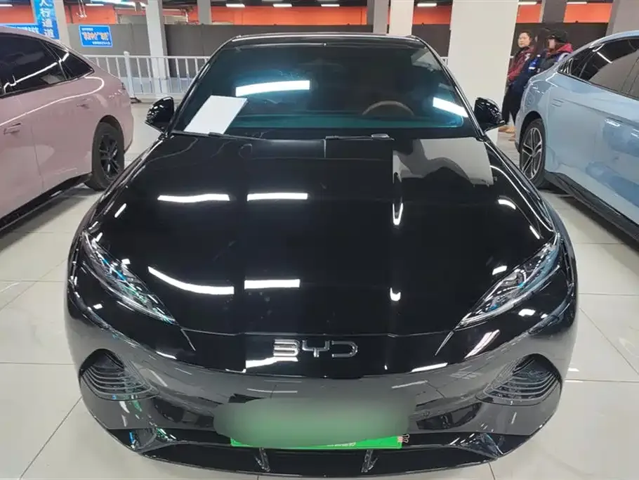 BYD Seal — фото 10