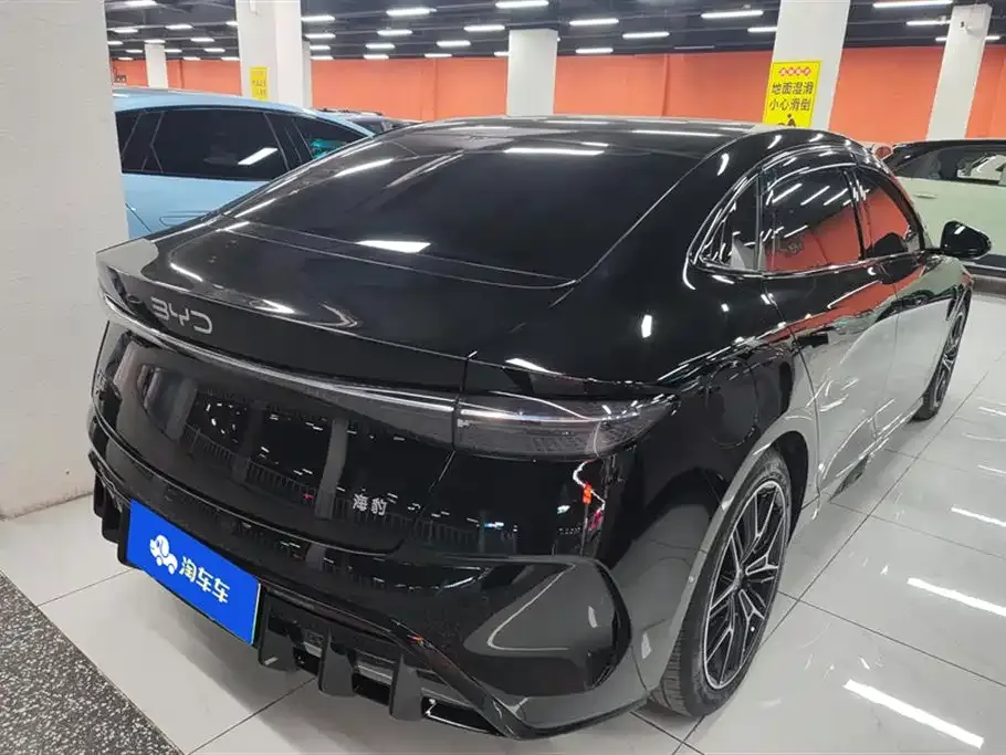 BYD Seal — фото 7