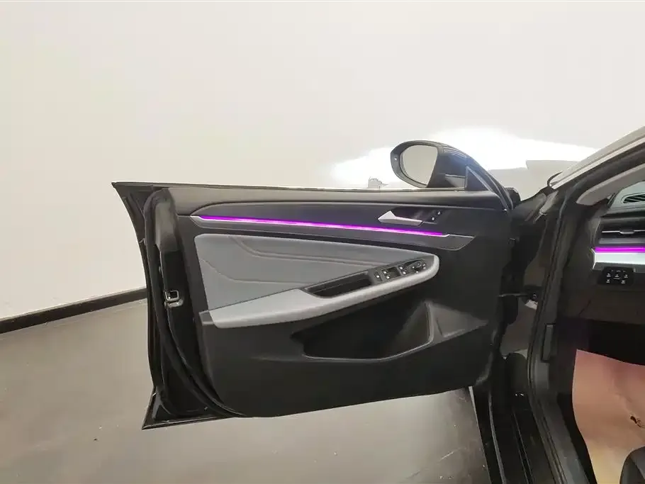 Volkswagen Lamando 2023 из CN, фото 2