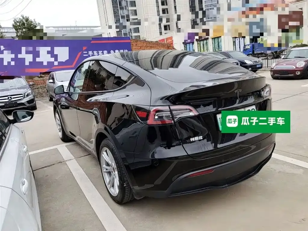 Tesla Model Y 2023 из CN, фото 2