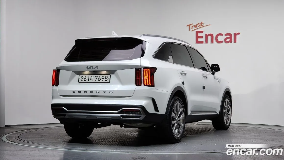 Kia Sorento — фото 6