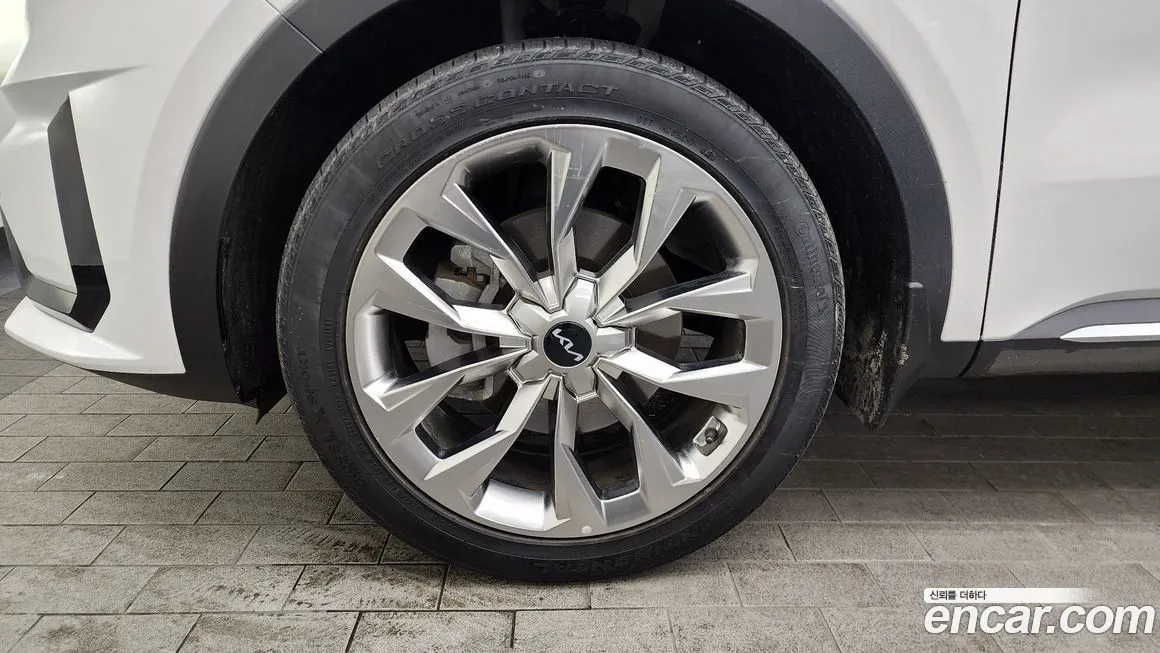 Kia Sorento — фото 9