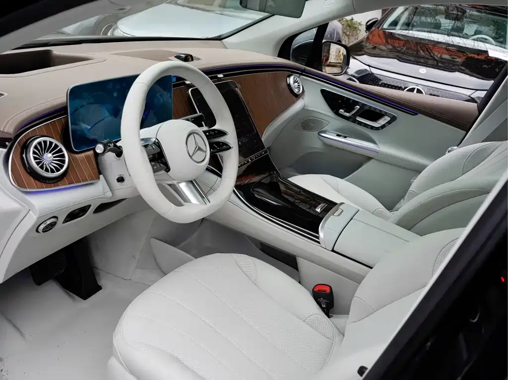 Mercedes-Benz EQE SUV — фото 2
