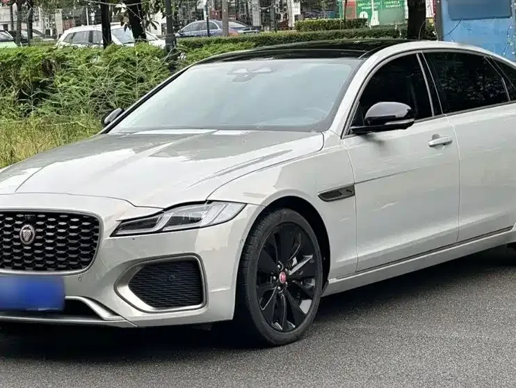 Jaguar XFL 2023 из CN, фото 5