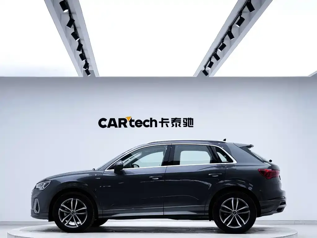 Audi Q3 2021 из CN, фото 5