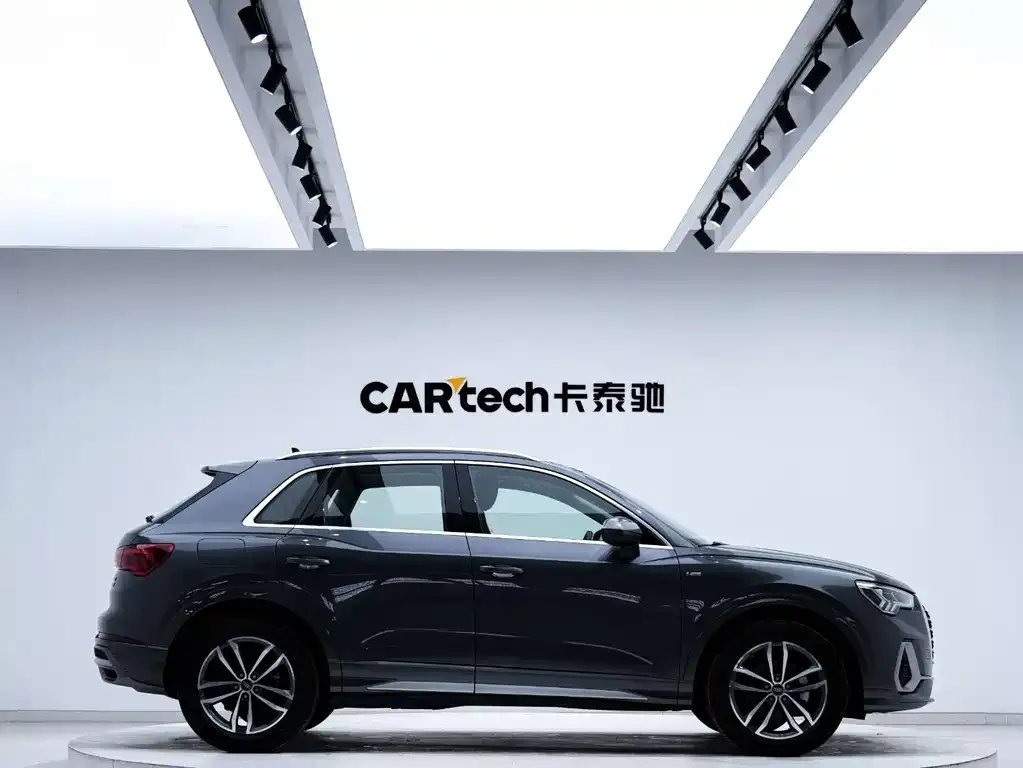Audi Q3 2021 из CN, фото 2