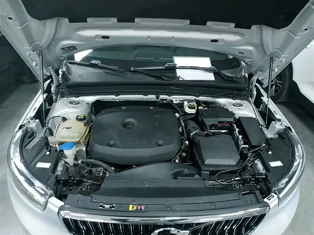 Volvo XC40 2021 из CN, фото 6