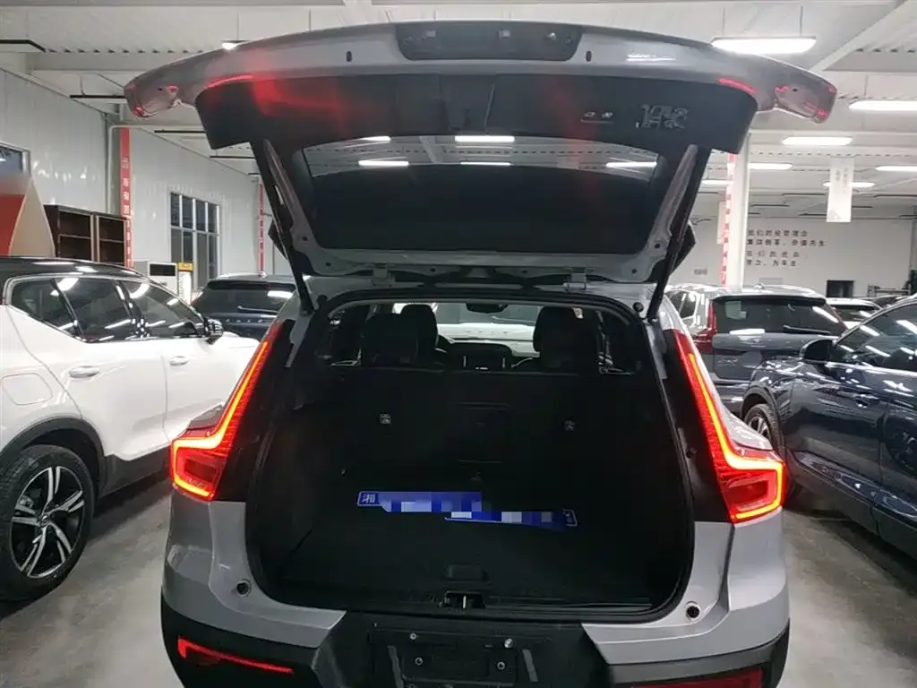 Volvo XC40 2021 из CN, фото 10