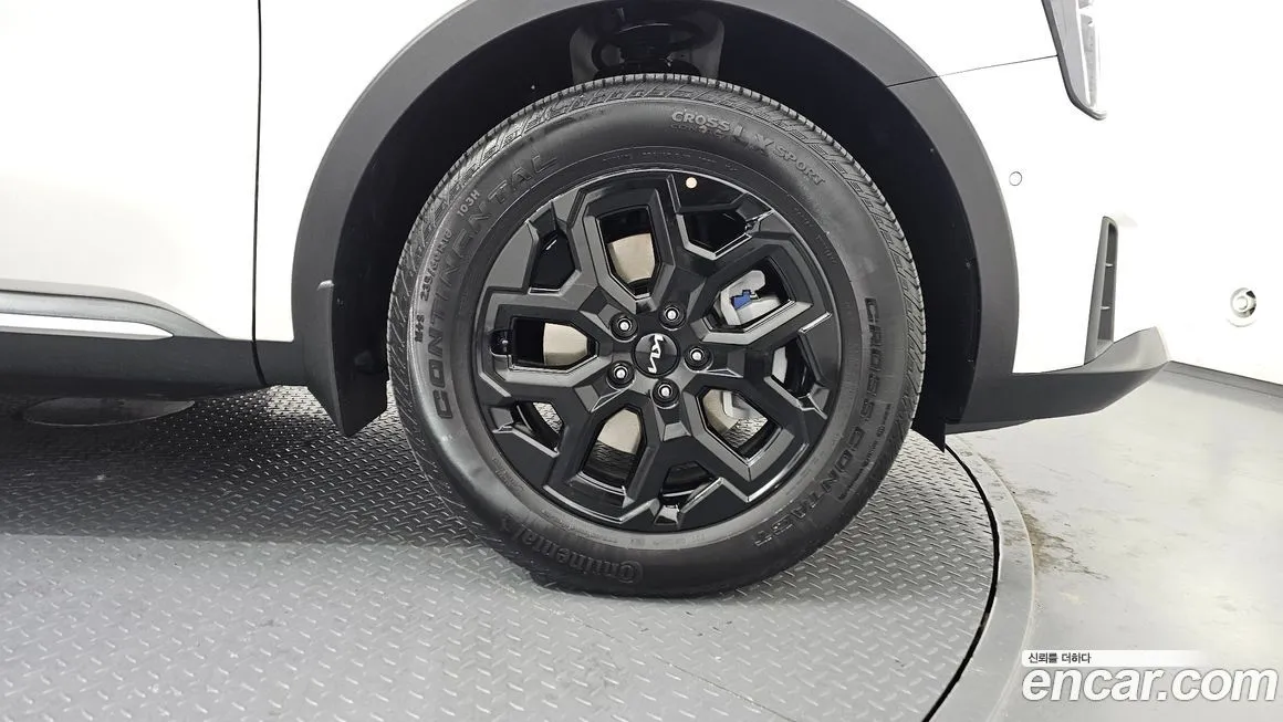 Kia Sorento — фото 6