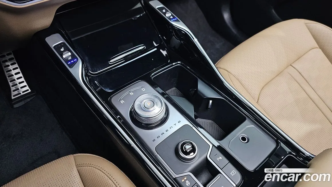 Kia Sorento — фото 10