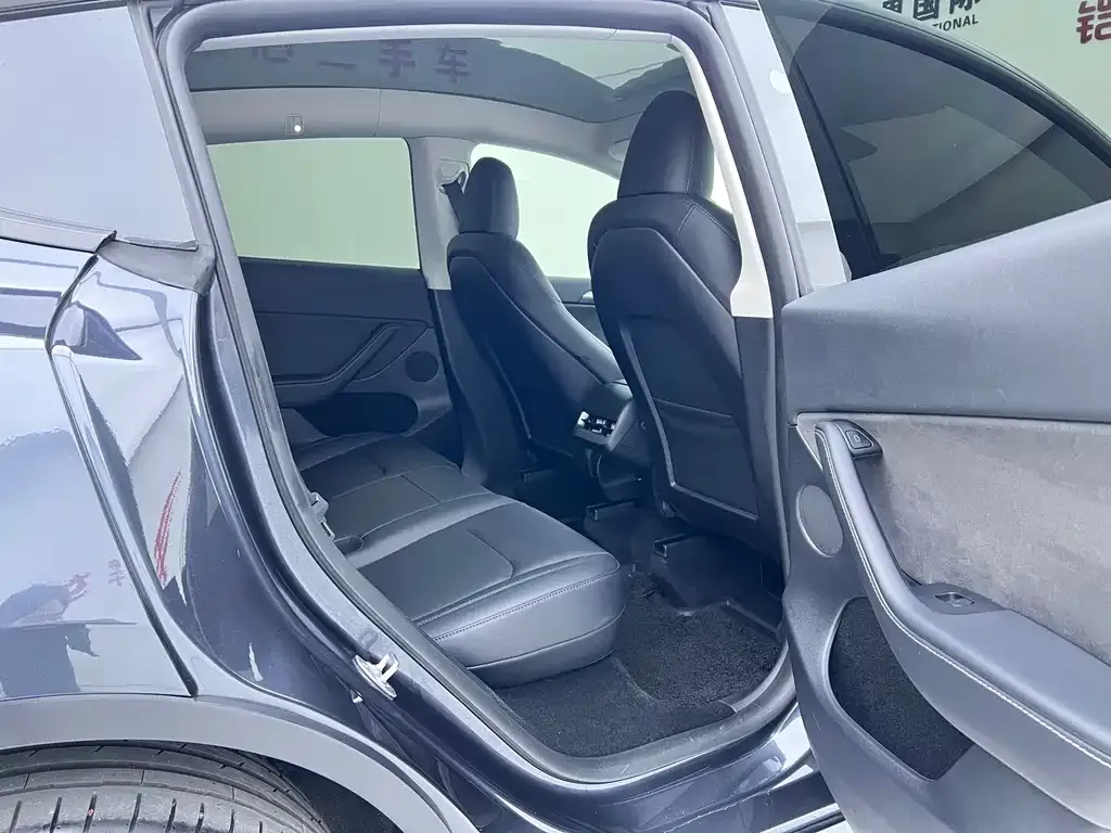 Tesla Model Y 2024 из CN, фото 7