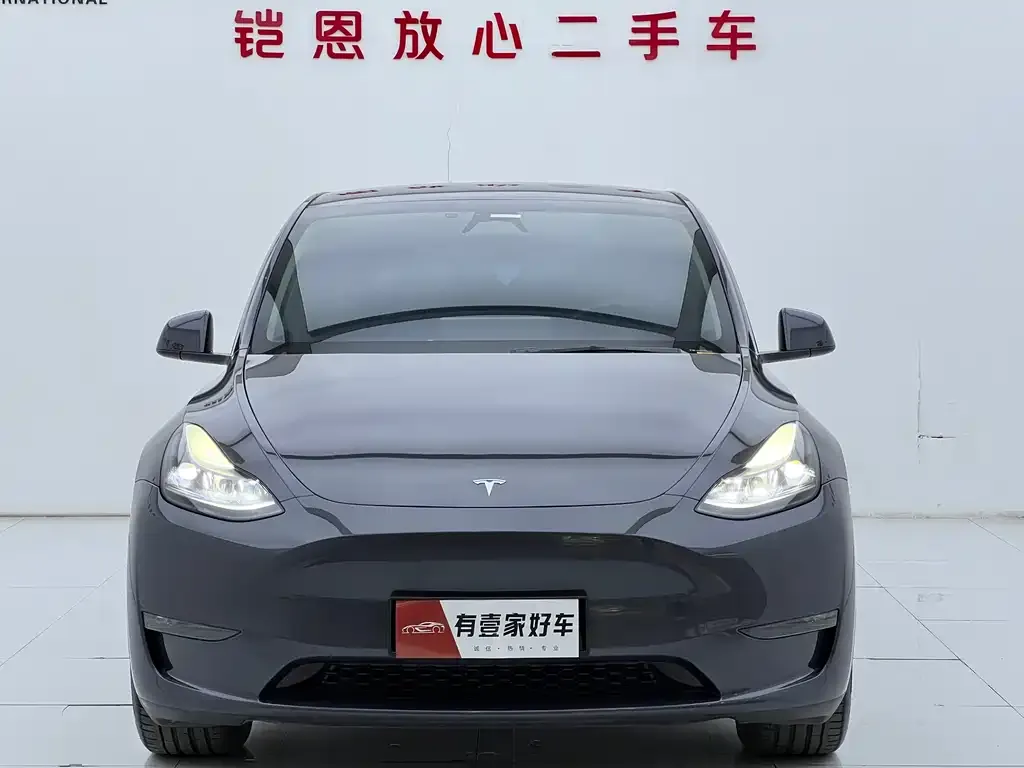 Tesla Model Y 2024 из CN, фото 2