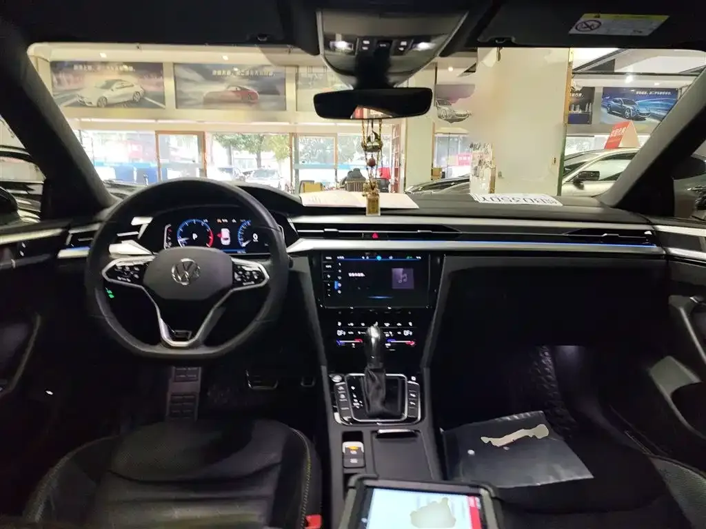 Volkswagen CC 2023 из CN, фото 3