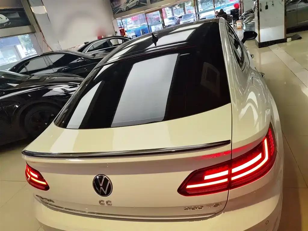 Volkswagen CC 2023 из CN, фото 6