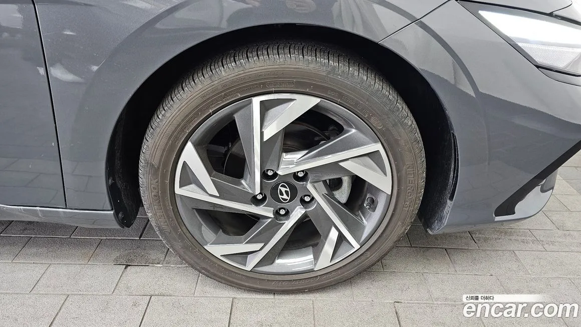Hyundai AVANTE — фото 10