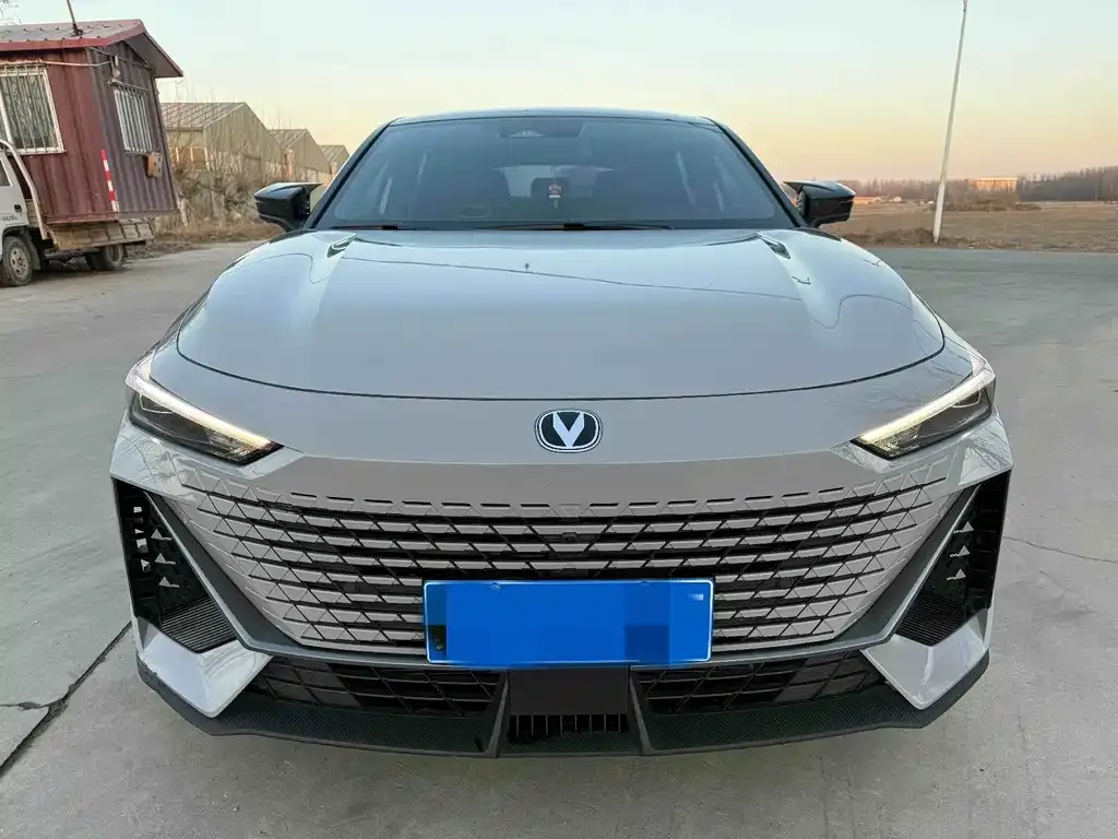 Changan UNI-V 2024 из CN, фото 3
