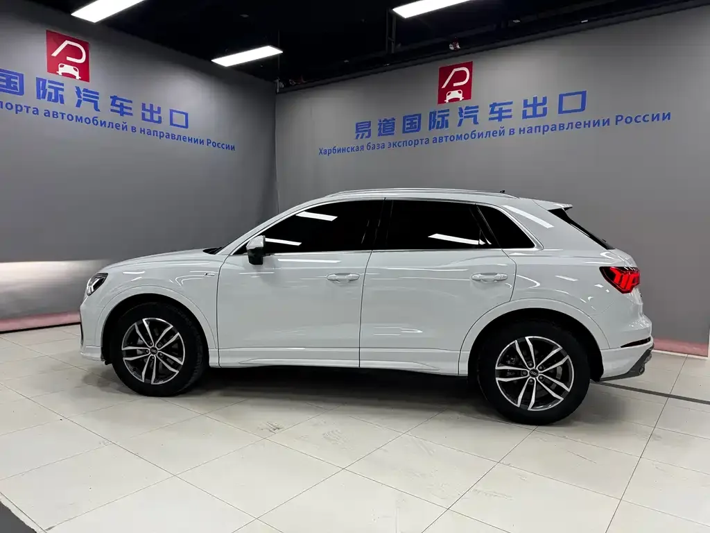 Audi Q3 2022 из CN, фото 3